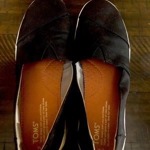 Tom’s slip on shoes